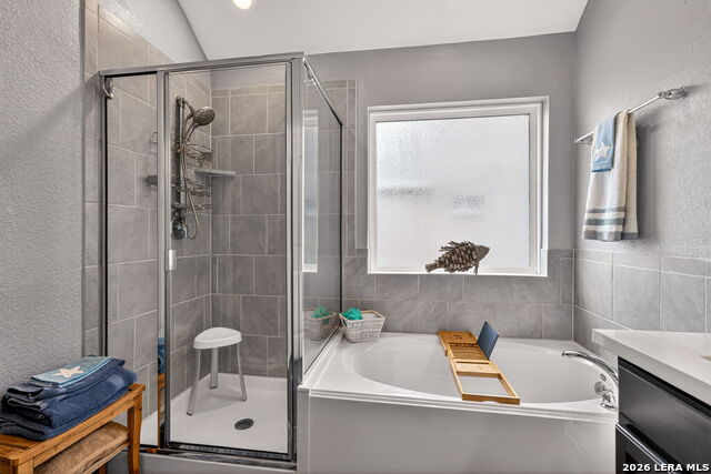 Image 26 of 50 For 25703 Hermosa Vis