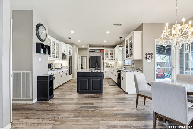 Image 17 of 87 For 78 Marx Lane