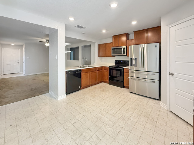 Image 3 of 12 For 5910 Sandy Lake