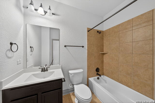 Image 26 of 40 For 9003 Quail Gate