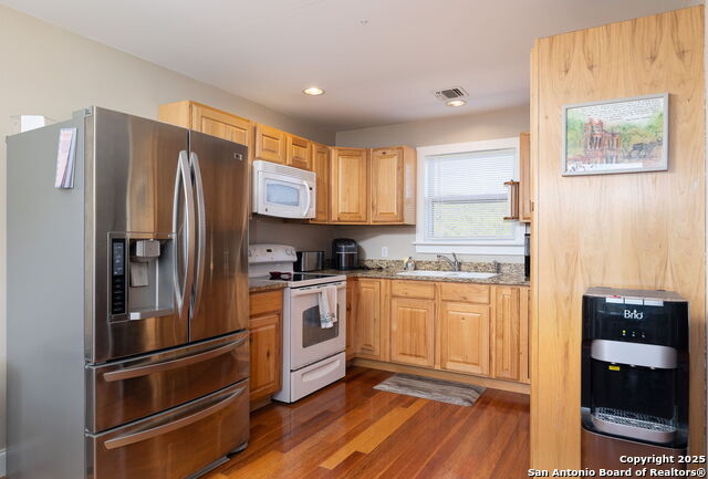 Image 32 of 50 For 42 Tower Rd  