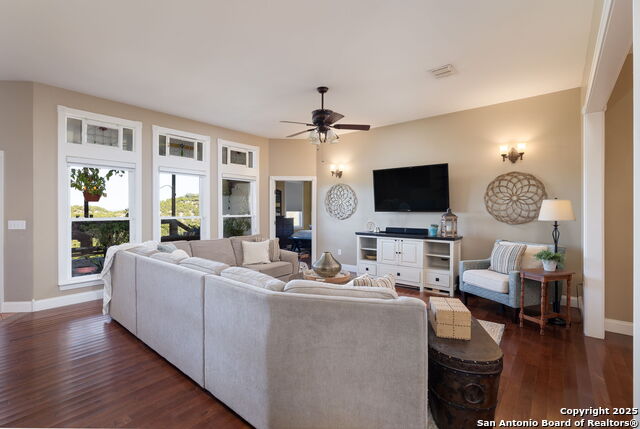 Image 7 of 50 For 42 Tower Rd  