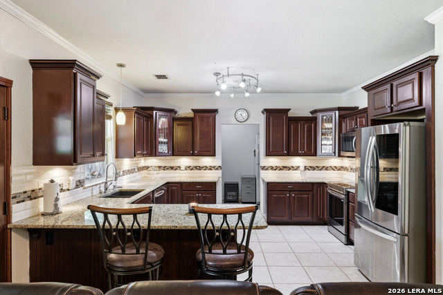 Image 4 of 28 For 9942 Hunters Pond