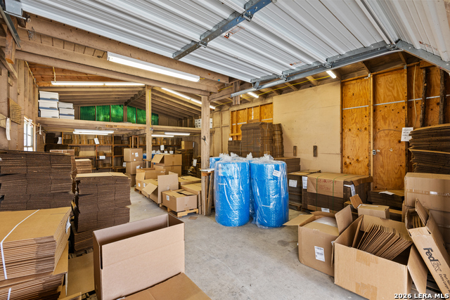 Image 30 of 50 For 24210 Scenic Loop