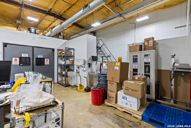 Image 44 of 50 For 24210 Scenic Loop