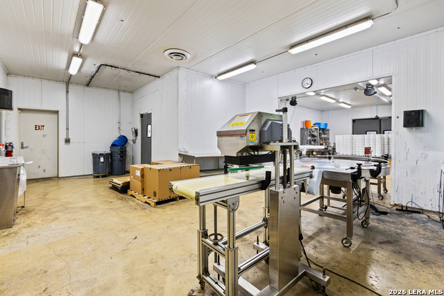 Image 46 of 50 For 24210 Scenic Loop