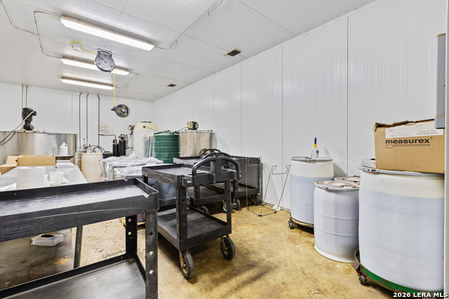 Image 47 of 50 For 24210 Scenic Loop