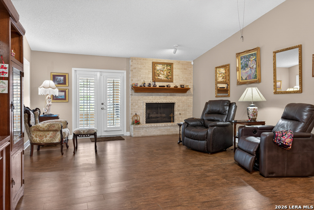 Image 10 of 41 For 13318 Los Indios St