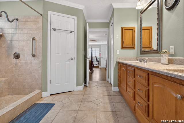 Image 28 of 41 For 13318 Los Indios St