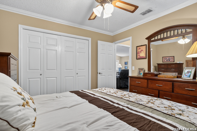 Image 32 of 41 For 13318 Los Indios St