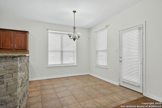 Image 10 of 39 For 511 Sedberry Ct