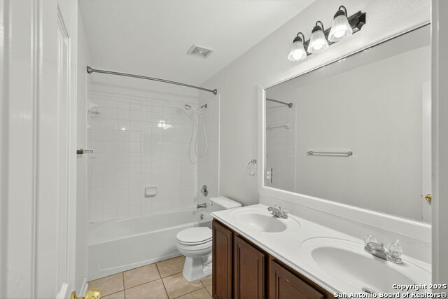 Image 23 of 39 For 511 Sedberry Ct