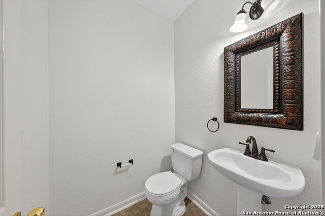 Image 25 of 39 For 511 Sedberry Ct