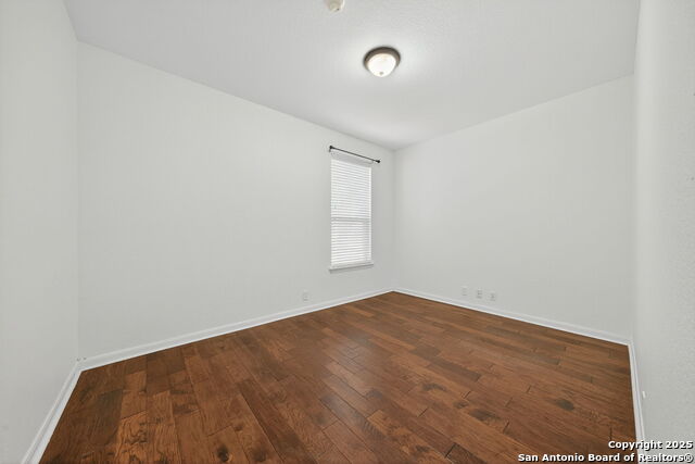 Image 26 of 39 For 511 Sedberry Ct