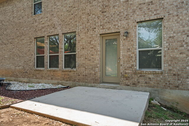 Image 31 of 39 For 511 Sedberry Ct