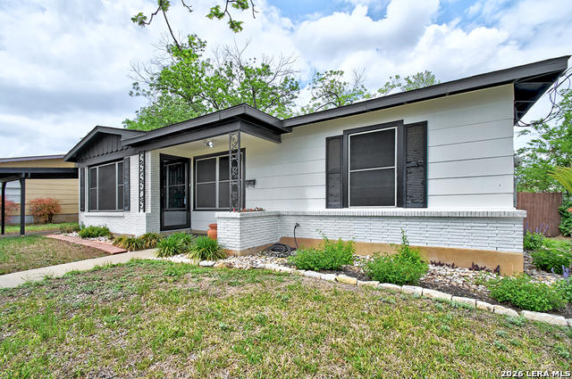 Image 3 of 28 For 175 Fennel Dr