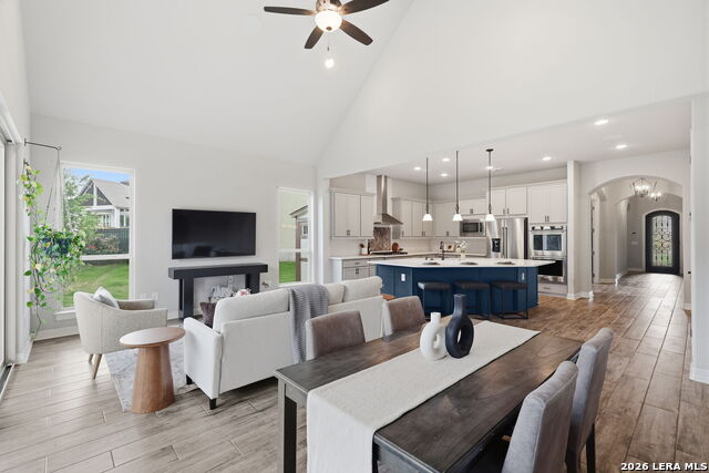 Image 12 of 47 For 28410 Bailey Xing