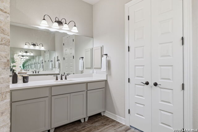 Image 22 of 47 For 28410 Bailey Xing