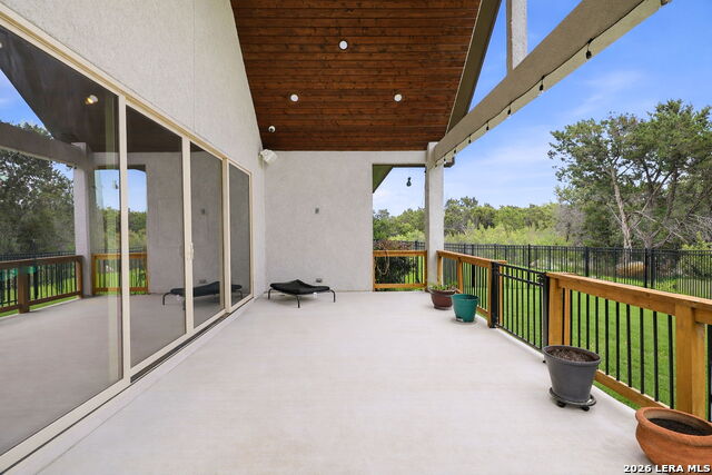 Image 35 of 47 For 28410 Bailey Xing