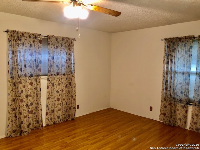 Image 9 of 13 For 146 Stardream Dr