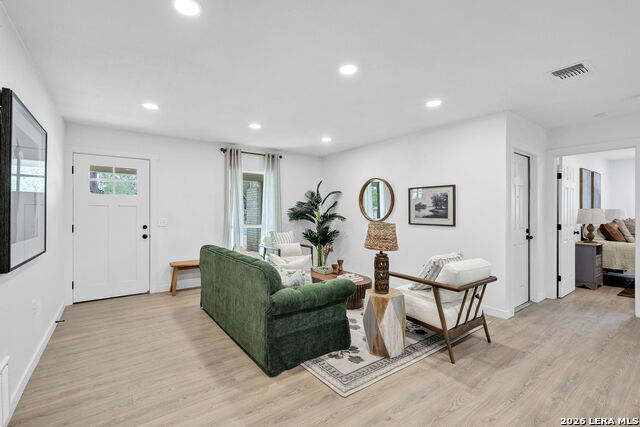 Image 10 of 41 For 5914 Channcy Springs St