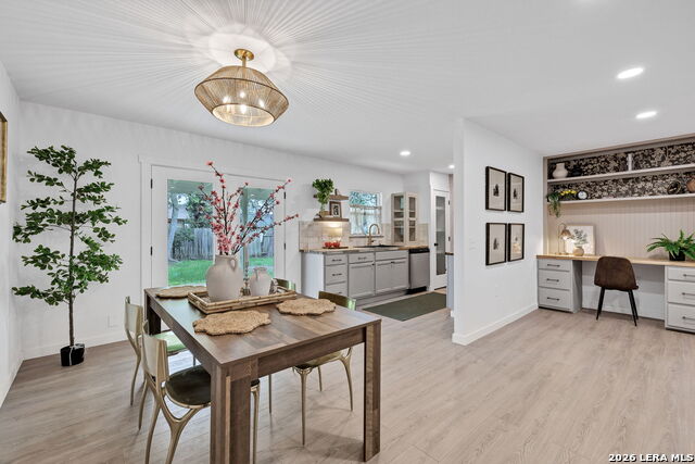 Image 13 of 41 For 5914 Channcy Springs St