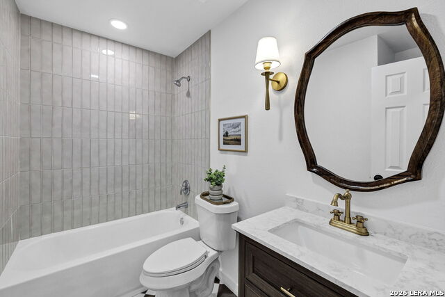 Image 30 of 41 For 5914 Channcy Springs St