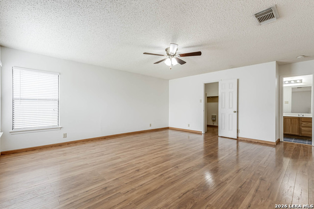 Image 20 of 33 For 7039 Mary Todd