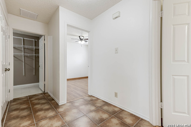 Image 24 of 33 For 7039 Mary Todd