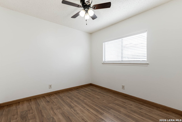 Image 28 of 33 For 7039 Mary Todd