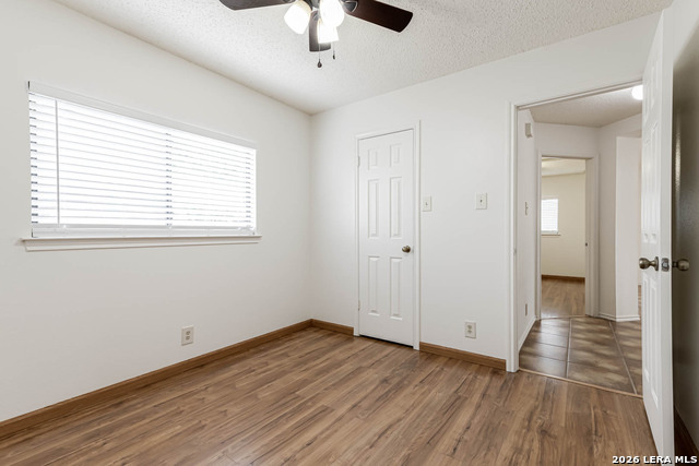 Image 29 of 33 For 7039 Mary Todd