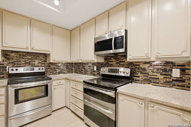 Image 20 of 50 For 4278 Putting Green