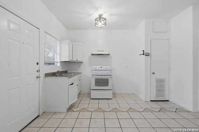 Image 3 of 7 For 1706 Craig Pl W 4