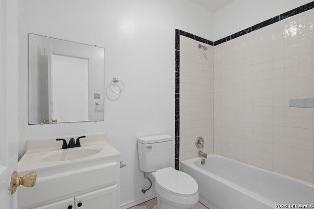 Image 4 of 7 For 1706 Craig Pl W 4