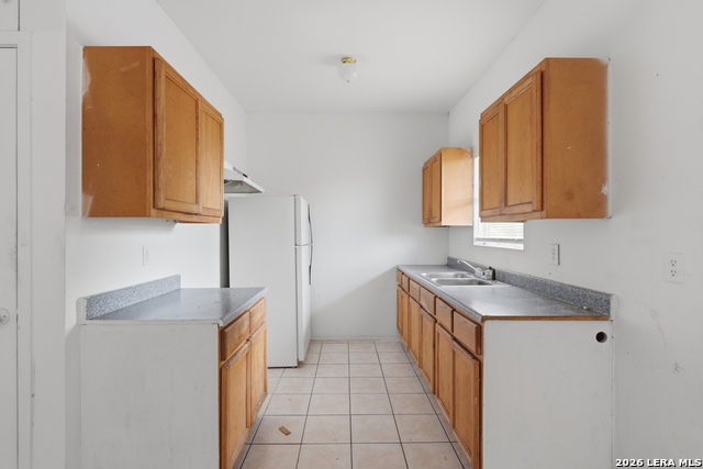 Image 4 of 9 For 1706 Craig Pl W 5