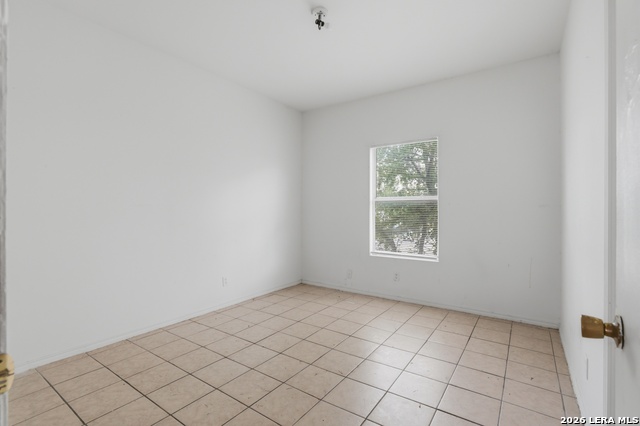 Image 6 of 9 For 1706 Craig Pl W 5