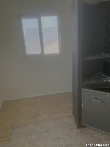 Image 3 of 6 For 7215 Green Oak Pl