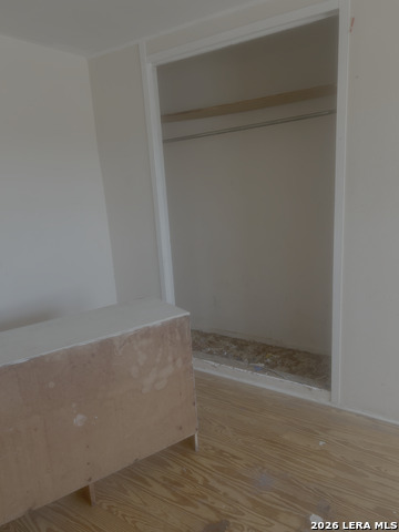 Image 4 of 6 For 7215 Green Oak Pl