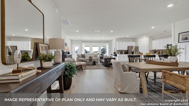 Image 10 of 46 For 421 Kolbo Crossing Cove