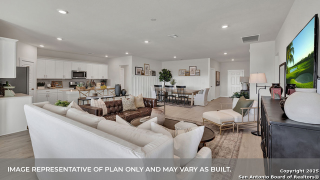 Image 25 of 46 For 421 Kolbo Crossing Cove