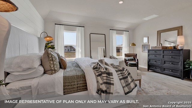 Image 29 of 46 For 421 Kolbo Crossing Cove