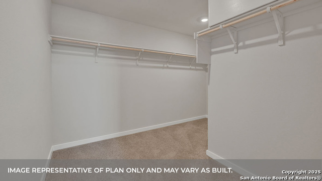 Image 35 of 46 For 421 Kolbo Crossing Cove