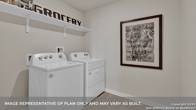 Image 42 of 46 For 421 Kolbo Crossing Cove