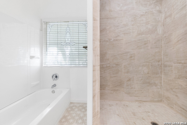 Image 23 of 50 For 323 Lakeside