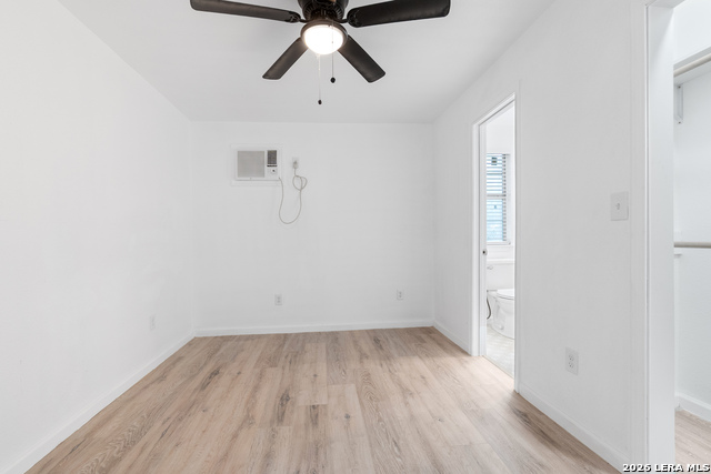 Image 29 of 50 For 323 Lakeside