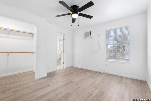 Image 31 of 50 For 323 Lakeside