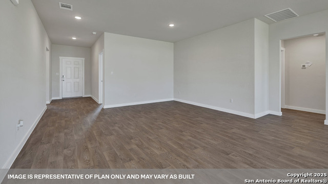 Image 11 of 34 For 386 Kolbo Crossing Cove