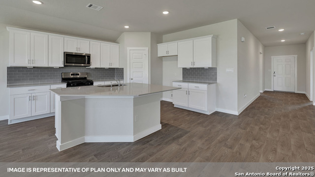 Image 16 of 34 For 386 Kolbo Crossing Cove