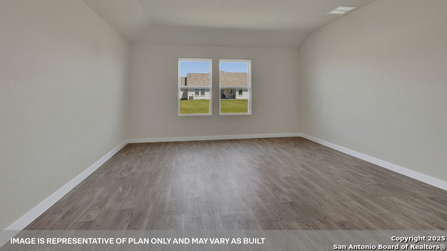 Image 25 of 34 For 386 Kolbo Crossing Cove