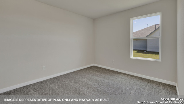 Image 8 of 34 For 386 Kolbo Crossing Cove